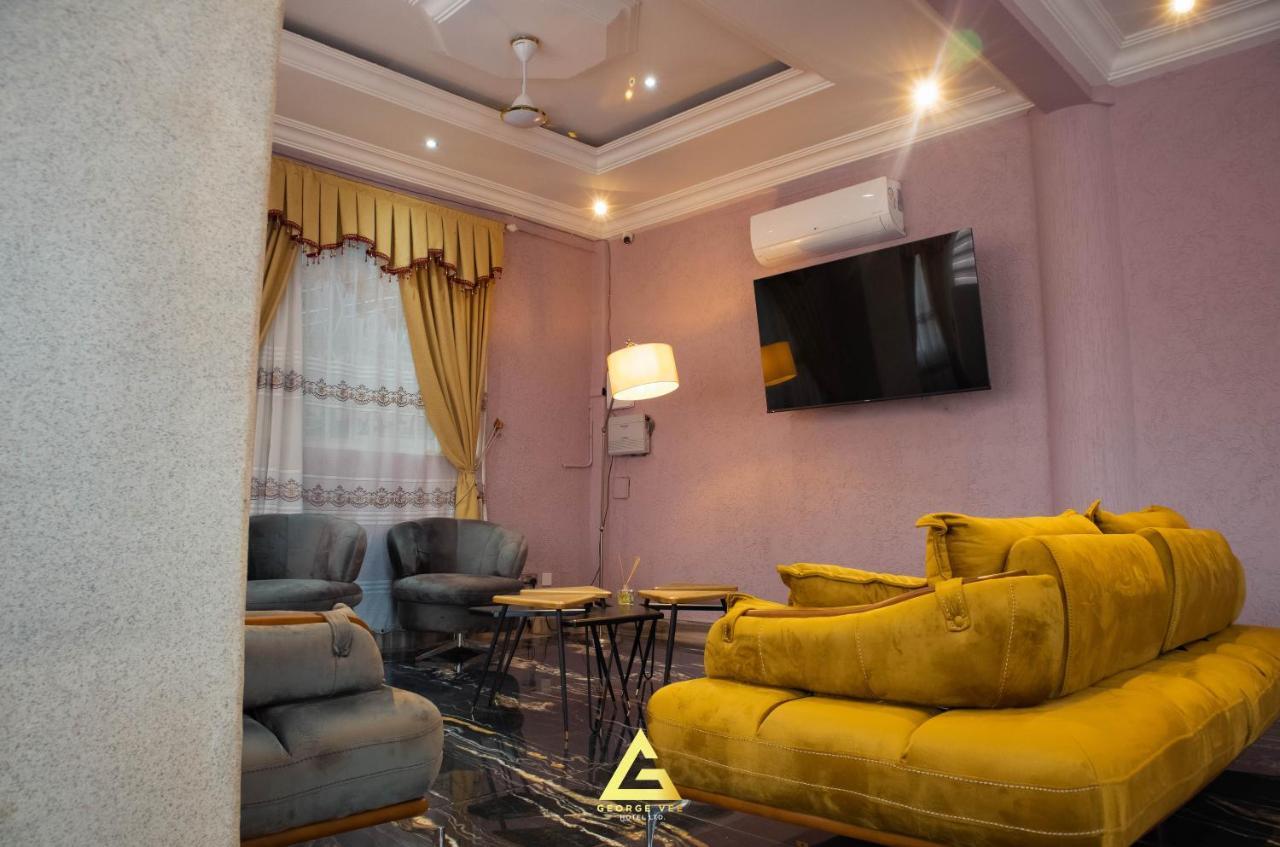 كوماسي George Vee Hotel Ltd المظهر الخارجي الصورة