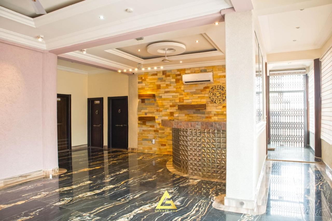 كوماسي George Vee Hotel Ltd المظهر الخارجي الصورة